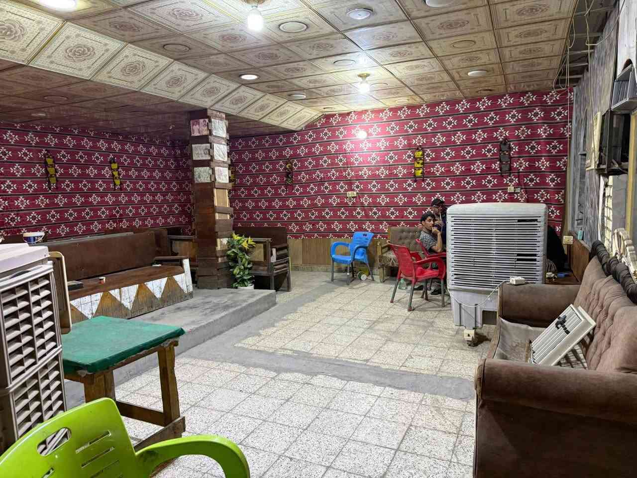 كوفي للبيع  سبب البيع راجع للدوام او ماعنده احد سعر مناسب ايجار شبه البلاش الموقع بغداد مدينه الصدر قطاع 16 مقابل جامع الرسول الاعضم للإستفسار اتصل واتساب ***********
