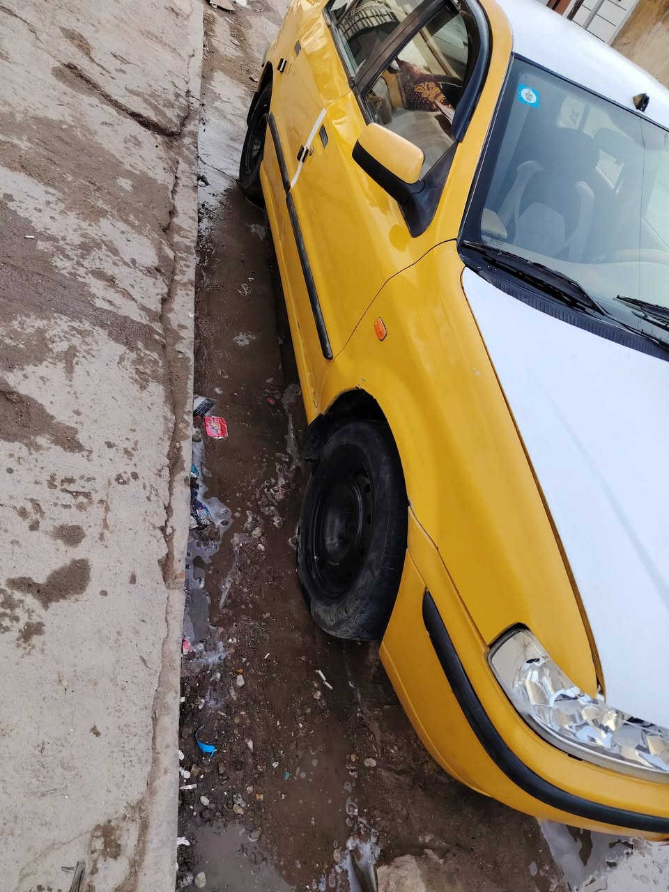 سلام عليكم سمند موديل ١١ رقم بغداد انكليزي هزه قبل كم يوم داخله كيم مكينه فرنسي خير من الله بيهه خياسات ومصلحه بدون لا ضربه ولا تبديل السعر ٢٦ مجال قليله مكاني الزعفرانيه ***********
