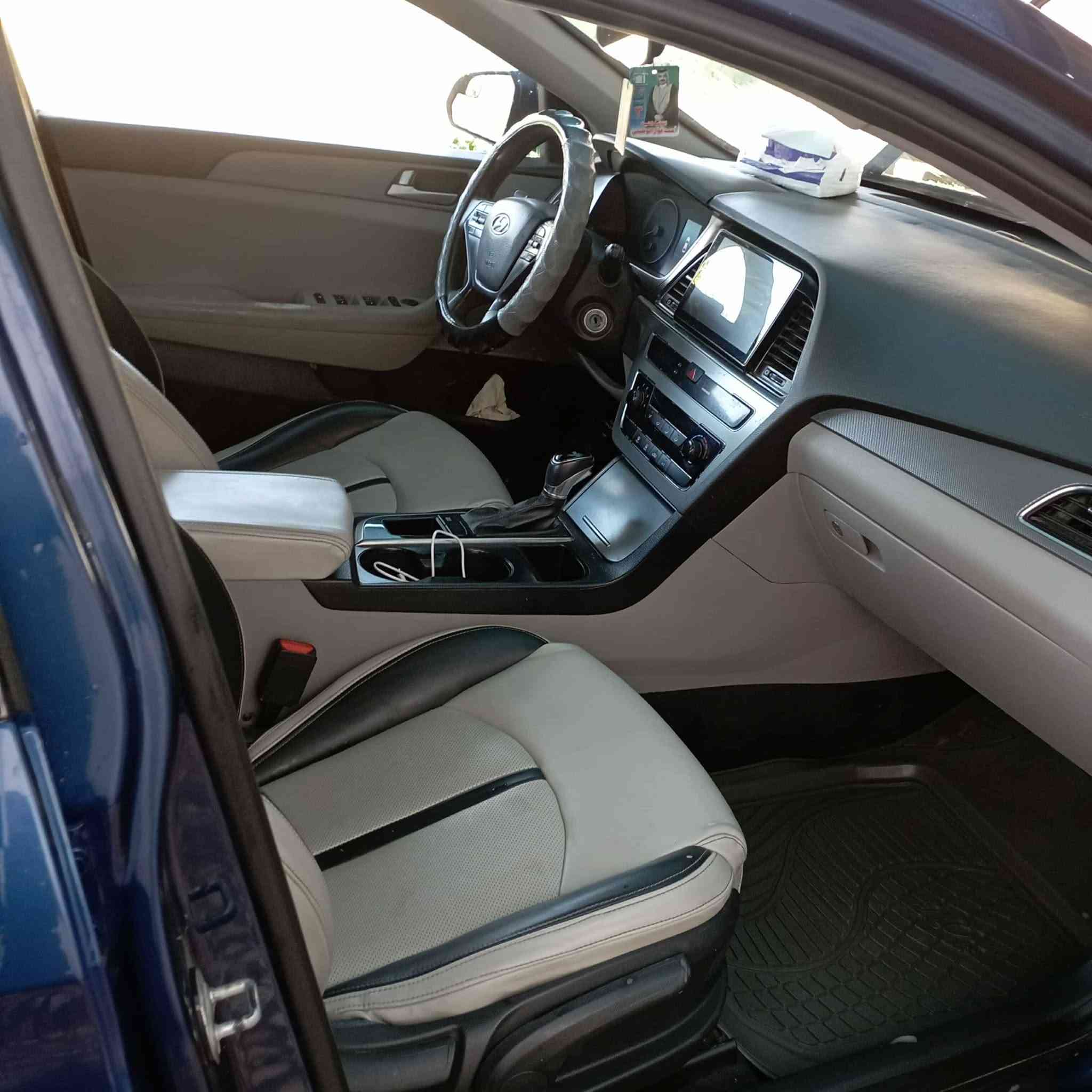 سلام عليكم سوناتا أمريكي 17 رقم أربيل نكليزي بسمي بيها صبغ بنيد فقط سياره جديده ماشيه ١٣٠ السعر ١١٦ اي ستفسار اتصل *********** /***********
