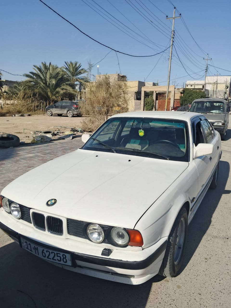 بيئم 525 اصل بليته وسنويه بيها مكينه 35 مفتوح كير ومكينه حاويه بسمي سنويه 2028 تخم تاير حداده 50/ جام جوبي اسلايت عاطل مصبوغه عام جماليه سعر 42 مكاني كربلاء
‏‪***********‬‏
