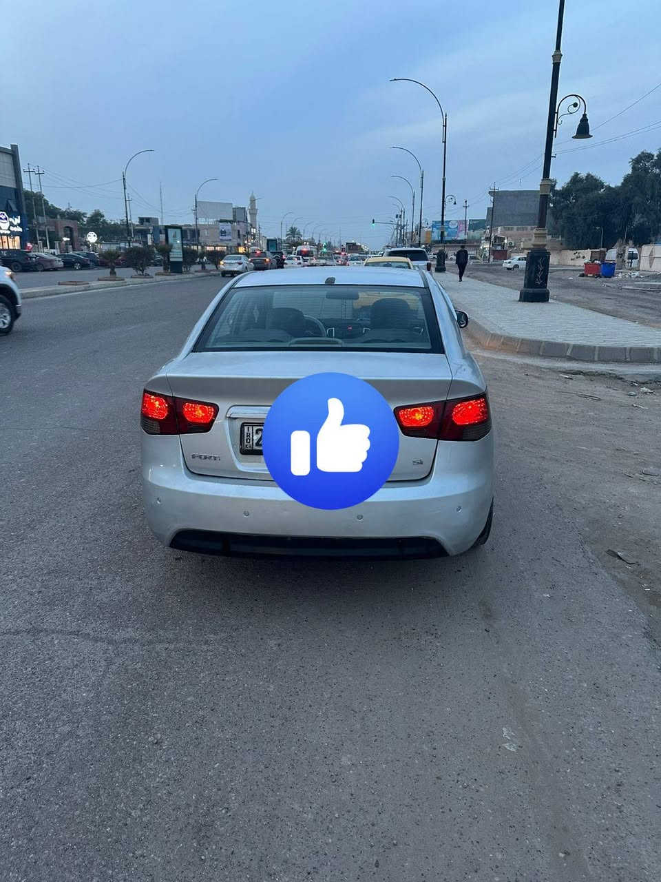 سلام عليكم سيراتو موديل ١٠ سياره جاهزه على آخر حبايه شرط تركب وتطلع محرك كير شرطيين دهن كير محرك جديد تواير كشر دبلات صدر داخل حيل جديد مدوشمه كامله أرقام وسنويه متؤم سياره ترايك للبصره سعر ٤٣بيه مجال قليل ***********
