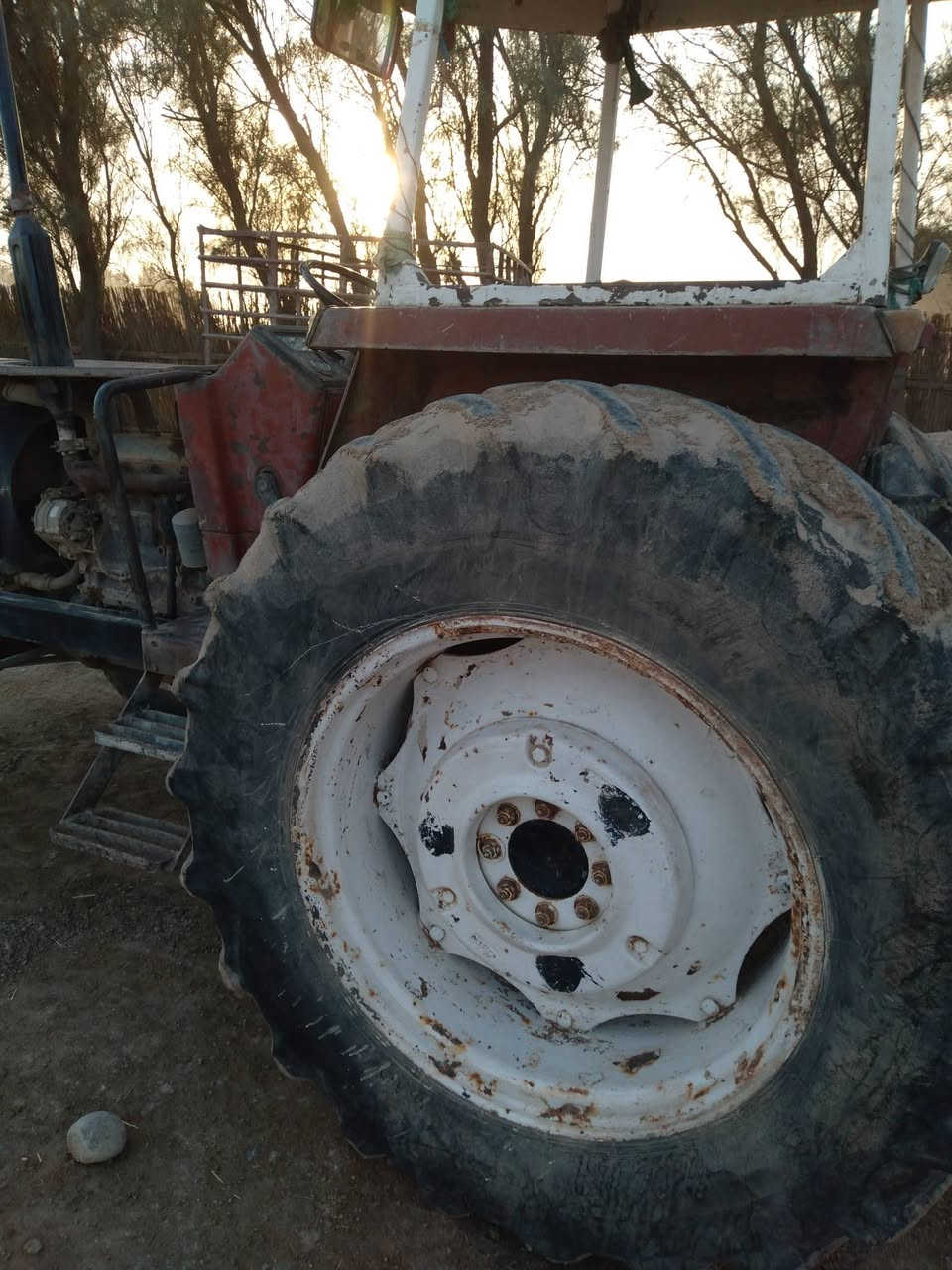 السلام عليكم ورحمه الله وبركاته
مكينه للبيع بدون كير امين كهربائيات كله شقاله بس المحرك بيه تنقيص المحرك القديم تريد الشاتوله والعربانه
تريد بس المكينه وكلشي بسعره مكاني العزيزيه رقم الهاتف ***********
