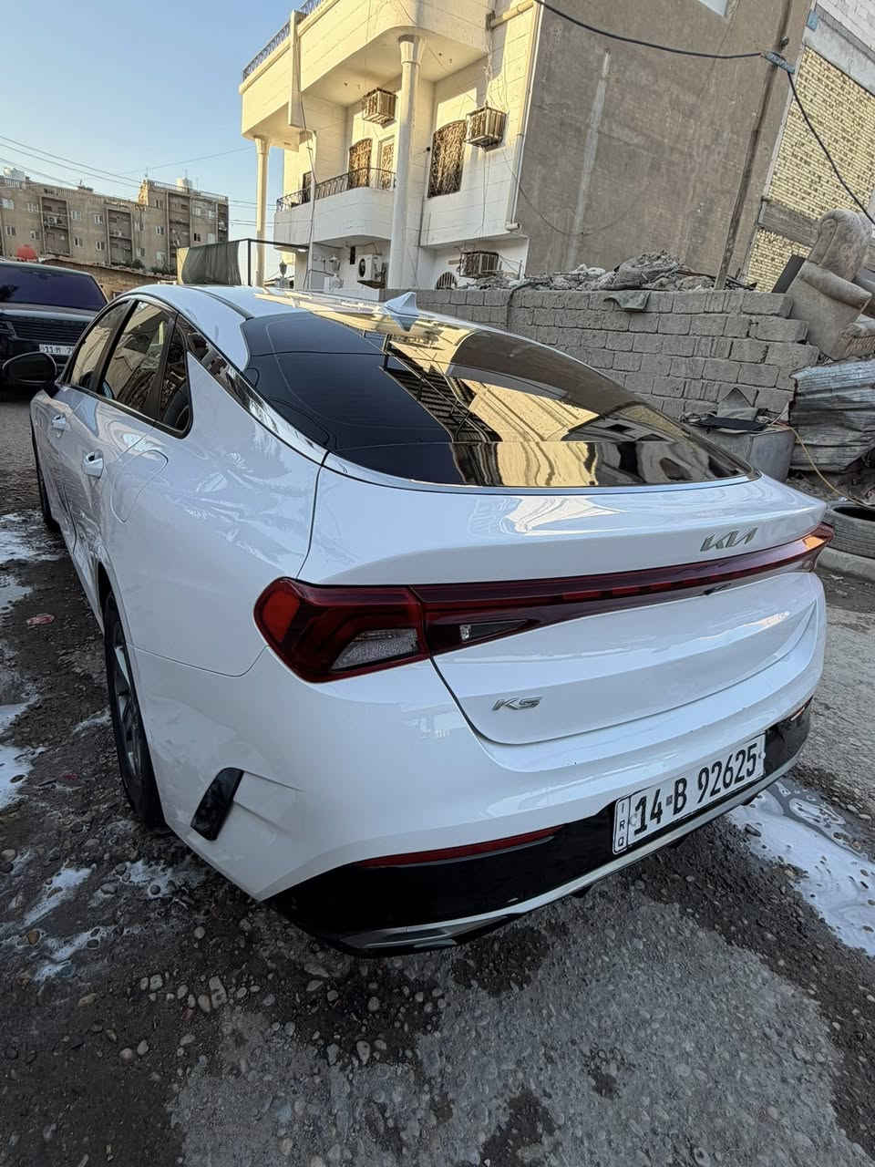 السلام عليكم K5
مديل 22 معوقين بصره السياره بيه ٣ قطع كلير من امريكه السياره جديده وخير من الله تخم تاير حداده تبريد 

مكان السياره بصره 

رقم الهاتف 

***********
