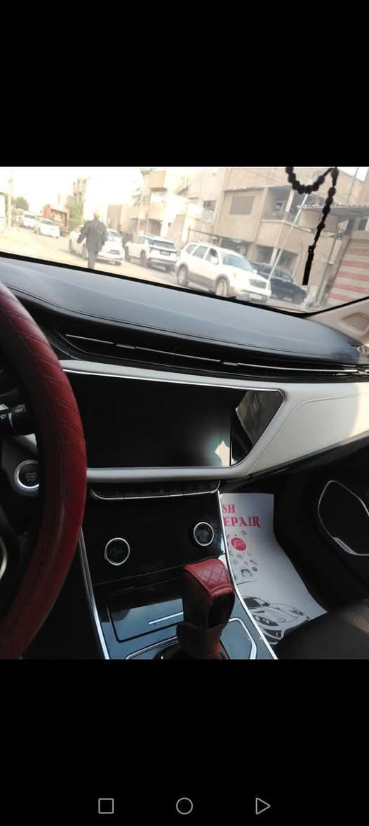 سلام عليكم
شيري اريزو 6 فول مواصفات موديل ٢٣ لون اسود رقم بغداد
ماشيه 8000 مكفوله ع وضع شركه 
***********
