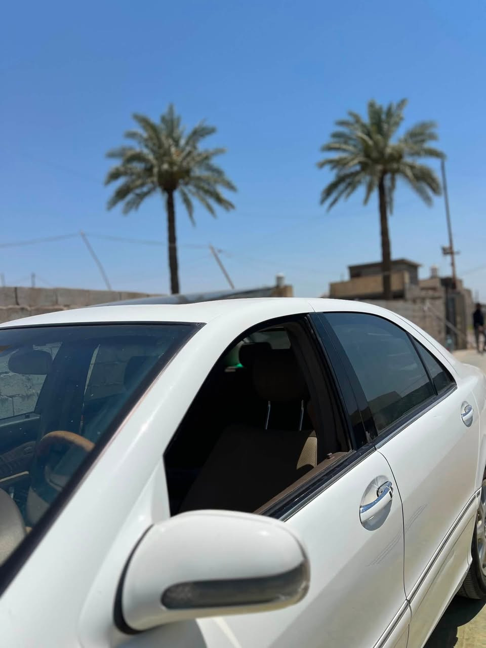 يا الله
السلام عليكم
مارسدس غواصه 
2002اصل 
رقم بغداد الجديد بأسمي تحويل مباشر 
فئة S320 large باب طويل 
فول مواصفات للأخير معروفه مواصفات ال S بدون ما اذكرهه 
السياره مكفوله كفاله عامه اكرر كفاله عامه من كلشي حتى الدعاميات على كبسة الشركه عدى رصعات بسيطه  وتكحيلات 
 العنوان بغداد  
السعر 120 $ وبيهه مجال بسيط 
للتواصل ***********
