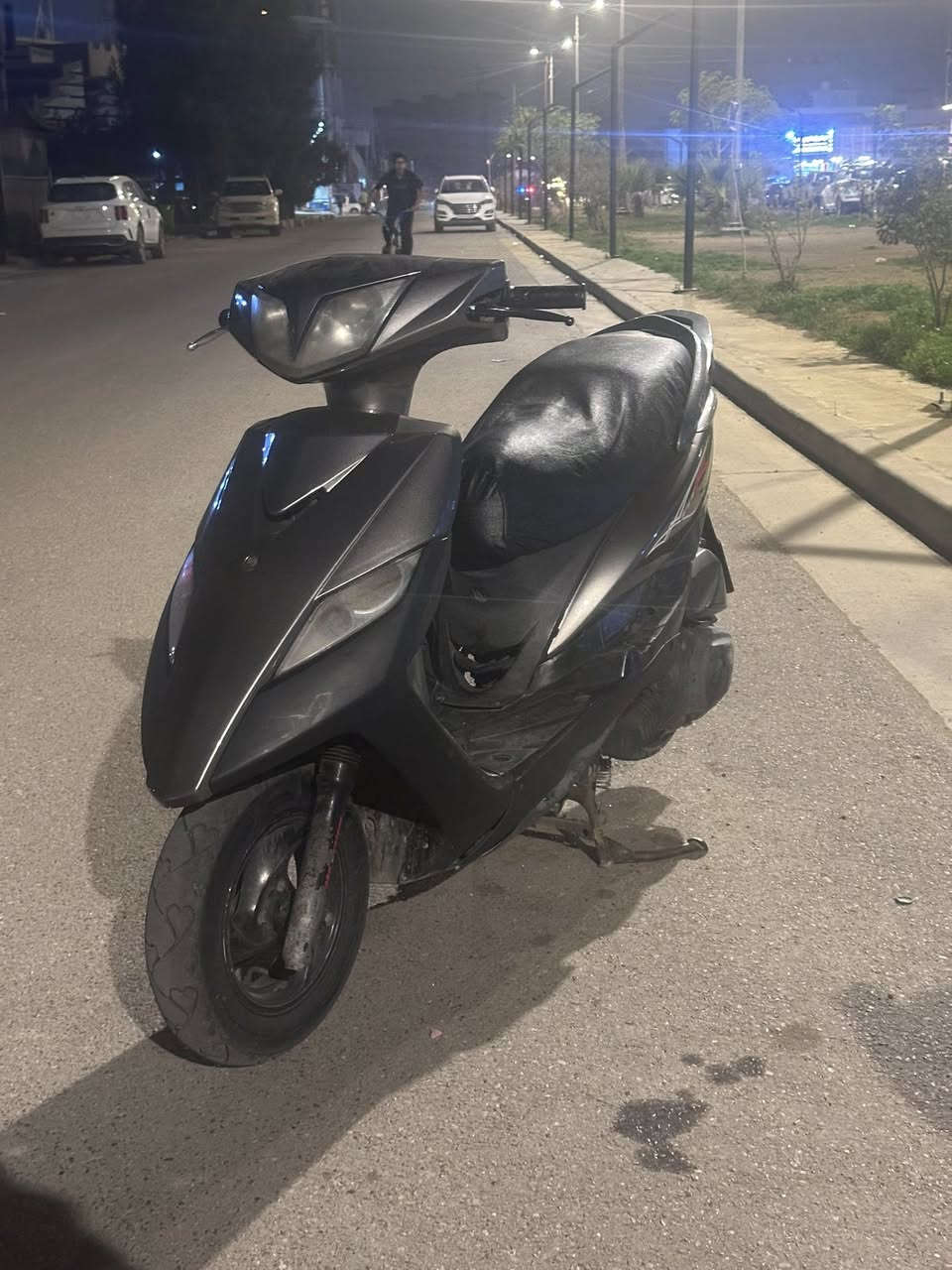 السلام عليكم 
شباب دراجه ثعلب للبيع✅
الدراجه مفتوحه بس نضيفه ✅
ولميكنه ناعمه كلش 🔴
الدراجه كلشي مابيه بيه نقوصات بصيطه 🔴
الدراجه نكره سلف نفس ماشوف بل فديو ✅
السعر 350 وبيه مجال عله كد الجيه مجال مو هواي ❗️
مكاني بغداد الحريه 📍
للستفسار ***********
