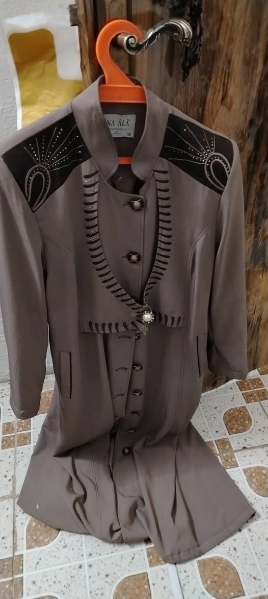 جبه صايه جديده البسته مره واحده 
قياسه 50 والله شتريده 65 ريد بيعه 35 وبيه مجال مكان بغداد حي البتول


**إذا كنت صاحب هذا الإعلان وتريد حذفه لأي سبب، رجاءا أرسل رسالة إلى الدعم الفني**