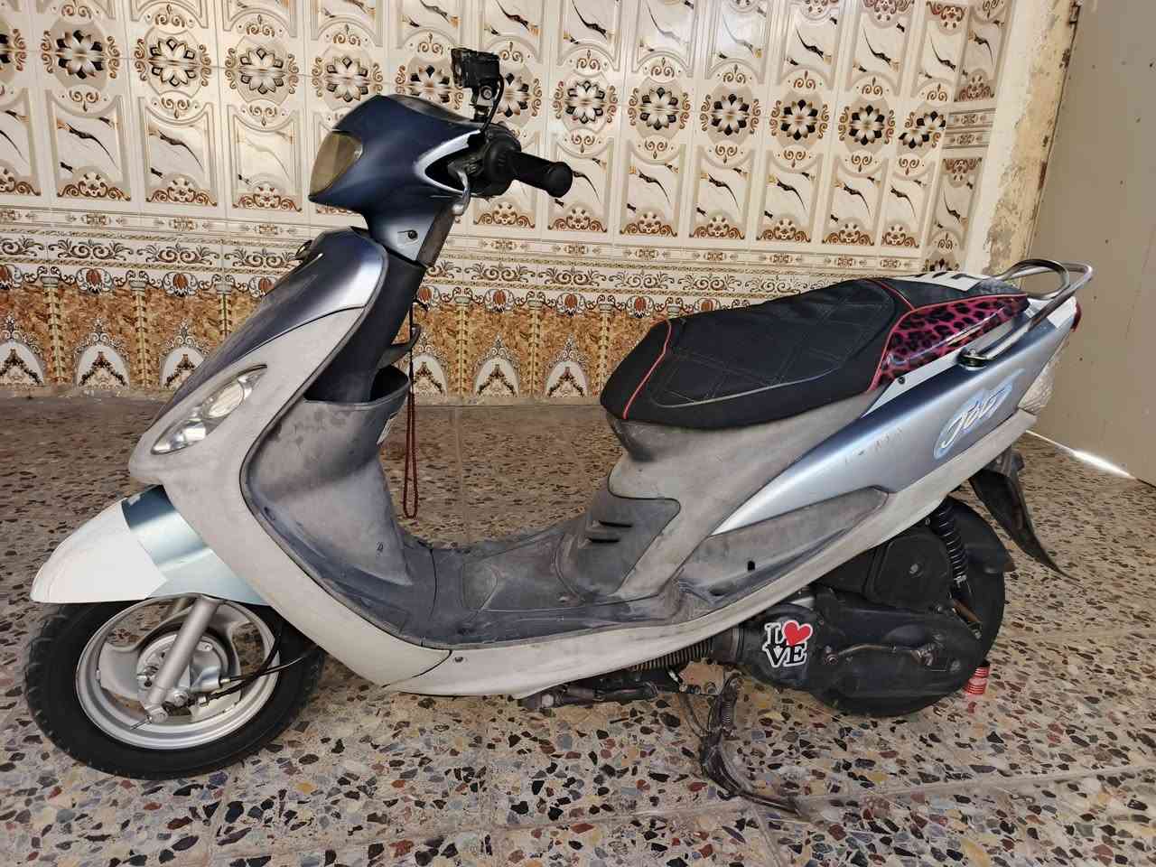 دراجه ماكس للبيع نظيفه ما مفتوحه عنوان مدينه الصدر شراي انتصل رقمي***********
