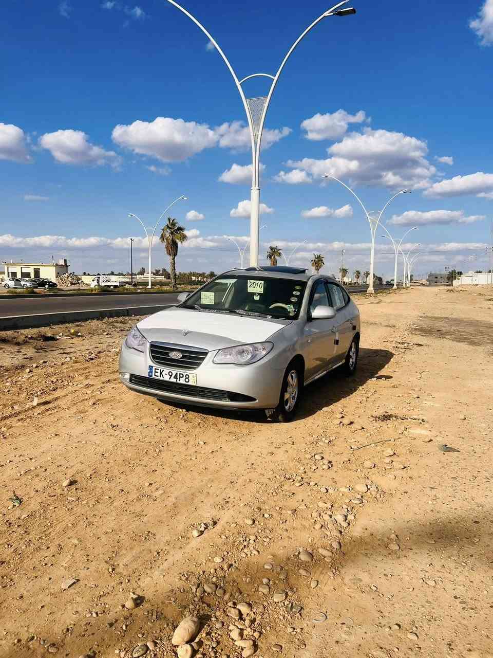 للبيع
افانتي كص ادوات  
موديل 2009
محرك كير شرط
تخم تاير جديد
كهربائيات كلها شغاله 
امري شفط 
تحكم استيرن 
تبريد ثلج 
تدفئه نار 
مسجل  
بيانو 
اربع دسك 
السياره جديده  آحلا من آلصور مكان السيآره تكريت الأستفسار آتصل ع صاحبها ***********
