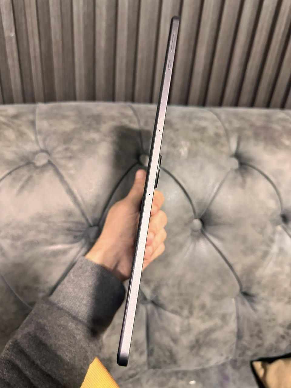 هونر باد 9 ذاكرة ٢٥٦  نظافه ٩٥ % فقط بيهه ضربه بسيطة جداً موضحه بلصورة
شاشة ١٢٠ هرتز ودقة 2,5k 
بطارية 8300 ملي امبير  
الحافظة مع كيبورد اصليه
بيهه لزكة ضد الكسر


**إذا كنت صاحب هذا الإعلان وتريد حذفه لأي سبب، رجاءا أرسل رسالة إلى الدعم الفني**