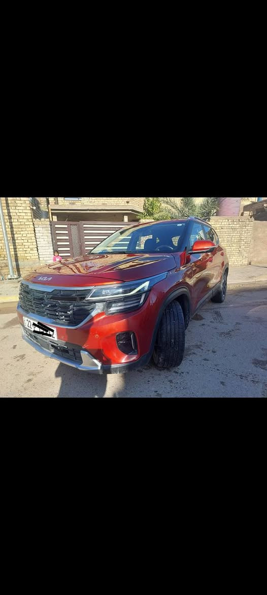 كيا سيلتوس موديل 2024 فئة SX فول مواصفات عدا الفتحه  السياره المحرك تيربو
مواصفات :_
1.شاشه اندرويد 
2.تحكم ستيرن فول
3.كامرا دوارة
4.نظام كير سبورت
5.ويل كب 
6.كشافات
7. لايتات لد
8.نظام ايكو
9.نظام تزحلق
10. رادار امامي
11.رادارات جانبيه
12. شاحن وايرليس 
13.نظام اوتو ستوب عند الرجوع
14.تدفئه  بالكشنات
15.بصمة
16. نظام إطفاء المحرك عندالوقوف 
17.اناره محيطه بالدشبول والبيبان متغيره مع صوت المسجل 

المسافة المقطوعة 37ميل فقط يعني على وضع شركه  

 الحادث:- تبديل بنيد ونصبغ جاملغ الايمن الامامي  والدعاميه لون اصليه بدون صبغ  وبيه ايرباك ستيرن ودشبول
 
صور الحادث موجوده  راسلني وتدلل
 
*السعر : 15900$ وبيه مجال للشراي 
الاتصال ***********
