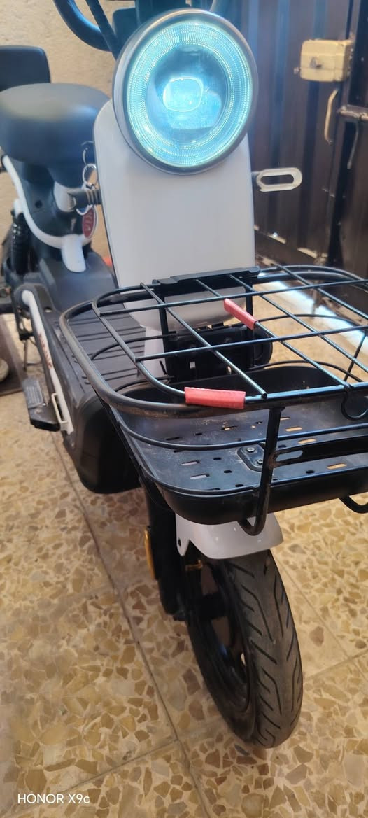 دراجه شحن حجم١٤ نظيفه المكان كربلاء للبيع السعر ٢٢٥وبيها مجال للاستفسار ***********
