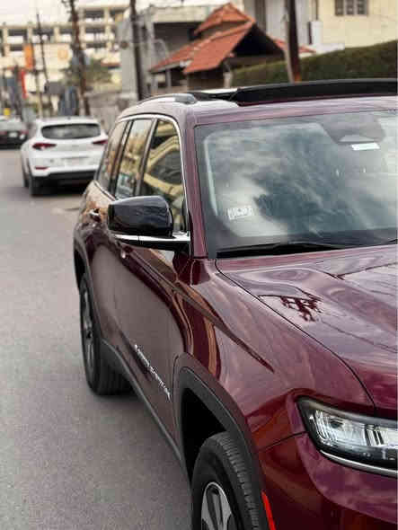 هايبرد + شحن ( بلكن ) بيع او مراوس 
‏2023 JEEP GRAND CHEROKEE M LIMITED
اللون :- ماروني 
الموديل :- 2023
معة المحرك :- 2.0
المسافه المقطوعه : 30 mi 
٣شاشات السائق والوسط وشاشه الراكب 
السياره اخت الكلين فقط نص جاملغ خلفي بدون اي دواخل ولا ايرباك كله سليم كير مكينه كله كفاله مابيه نقص بفضل الله 
رقم بغداد الجديد هزه وسنويه جديد 
وَيْل 18
كامره دواره 
بانورما (فتحه )
جلد بلادي + هيتر كشن + الستيرن 
مري كهرباء
تشغيل عن بعد لايت زينون
ثلاجه وسطيه
اشاره بالمرايا
كير ماوس
خمس وضعيات قياده 
باب خلفي كهرباء
حساس امامي وخلفي
كراسي كهرباء
هاند بريك كهرباء
كرسي ذاكره
تخم تاير جديد 
رادار امامي + جانبي 
شفتات كير سبورتمكان السياره كراده شارع ٦٢ 
السعر ٣٣٥٠٠يعني ٣٣٥ ورقه 
***********
*********** بغداد
