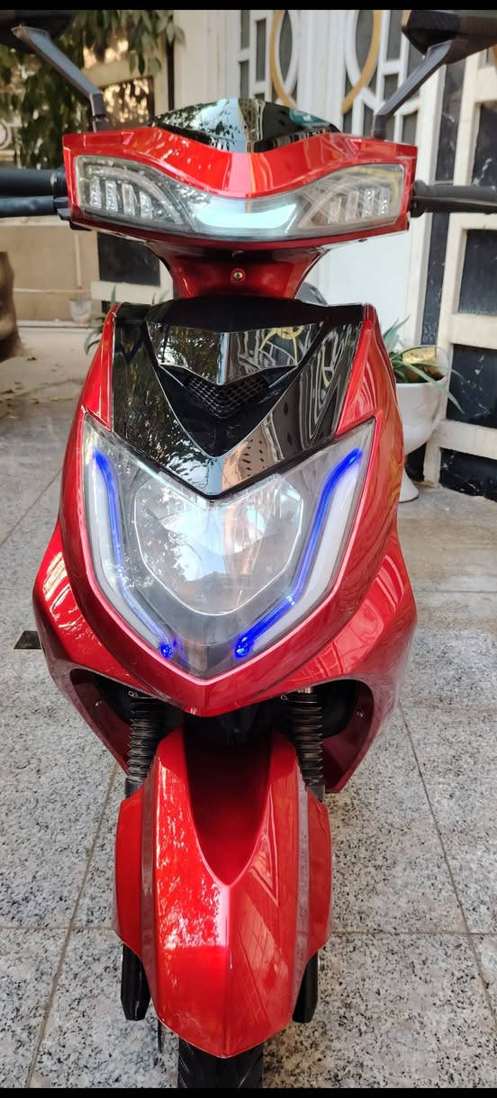 دراجه شحن للبيع ملف 1000W الشحنه الواحده تمشيك 40KM فيها R الرجوع للخلف وأيضا مثبت سرعه + ثلاث سرعات سرعة الدراجة 60km للاستفسار ***********
