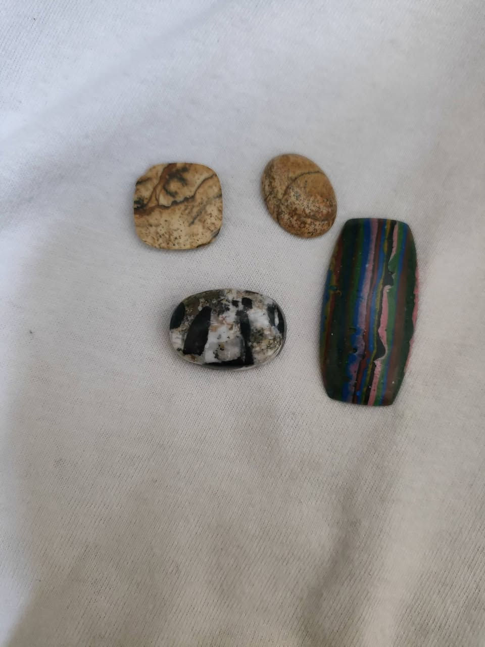 للبيع شراي واتساب ***********
