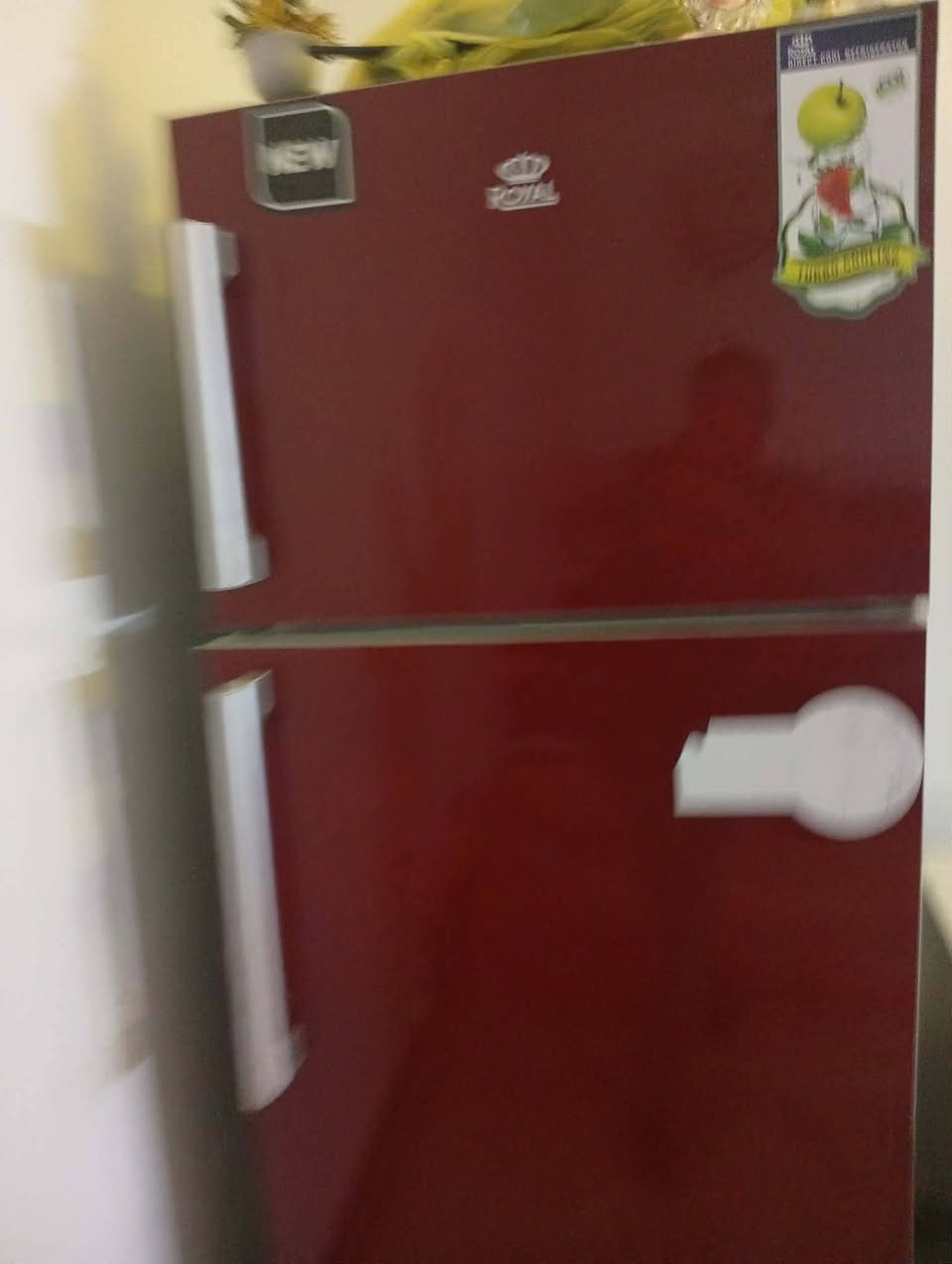 ثلاجه البيع ٢٢قدم حجم كبير سعر ٢٢٥ عنون بعقوبة ارحمه ***********
