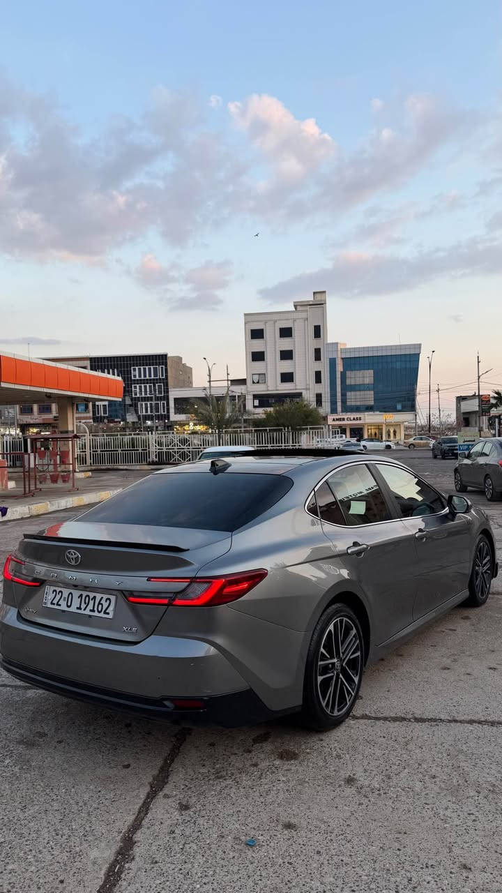 كامرى وارد امريكى
موديل2025
ضرر سيارة بي ثلاث قطع صبغ بدون شواصي
سيارة ماشية 11 الف 
سيارة جاهزة مابي اي نقص 
موصفات سيارة xle
بانرواما تشغيل عن بعد موبايل وايرليس كشنان جلد 
شاشة كابير دبل سكرتير دبل عدسات 
سيارة فول 
مكان سيارة عقرة
***********مجال🔥😳 Singapore

