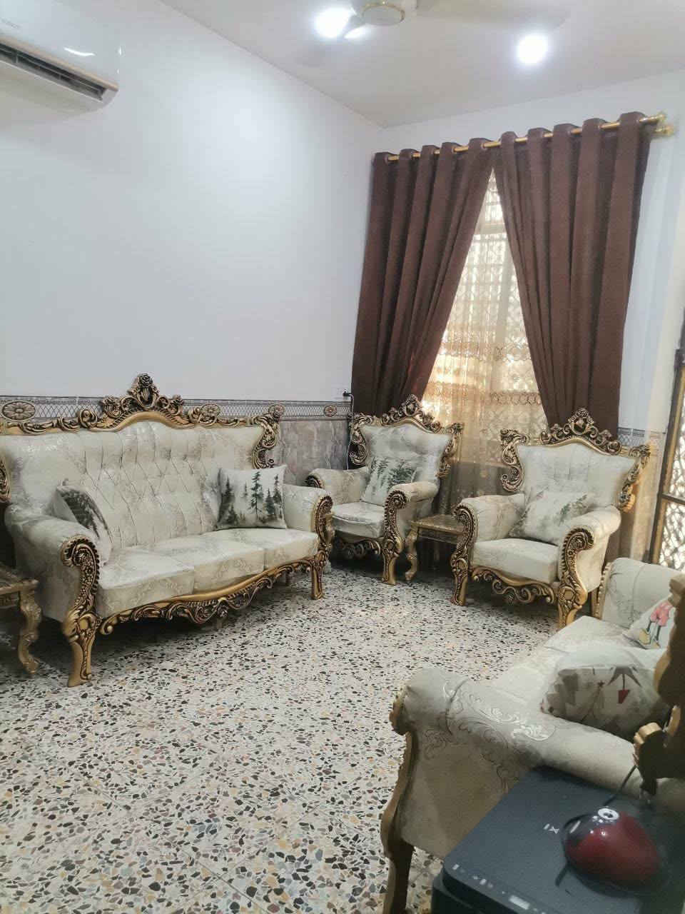 مشتمل   بناء نهاية ٢٠٢١
٤ قطع  استقبال  ٣× ٤.٥م
   هول ٤.٨٥×٣.٩م
مطبخ ٤×٣.٨٥م
غرفه ٥×٤م
حمام داخلي ١.٥×٢م

 رقم صاحب المشتمل  ***********
