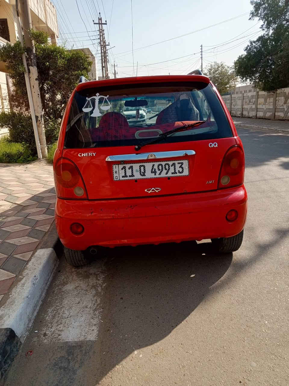 سلام عليكم كيو كيو موديل 12 ماشيه 42 حقيقي كلشي بيه بلادي مكان سياره بغداد وبسمي تحويل ثاني يوم سعر 38 رقم الواتساب ***********
