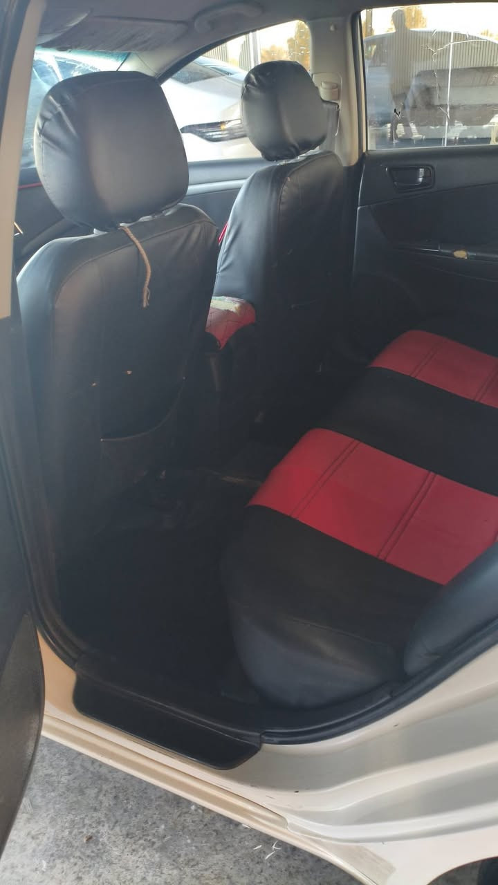 سوناتا موديل 2009 رقم سليمانيه تحويل مباشر السياره بها قطعتين جاملغ الخلفي الايمن ونص الباب بدون دواخل محرك 2400 خليجيه سعودي ماكينه كير حداديه  تبريد تدفئه خير من الله السعر 103 وبيها مجال. ***********
