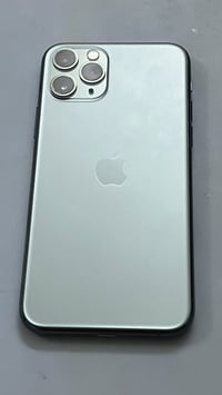 iphone 11pro مكفول من كلشي وممفتوح جهاز مال بنية ونضيف كلش بطارية 82 ذ...