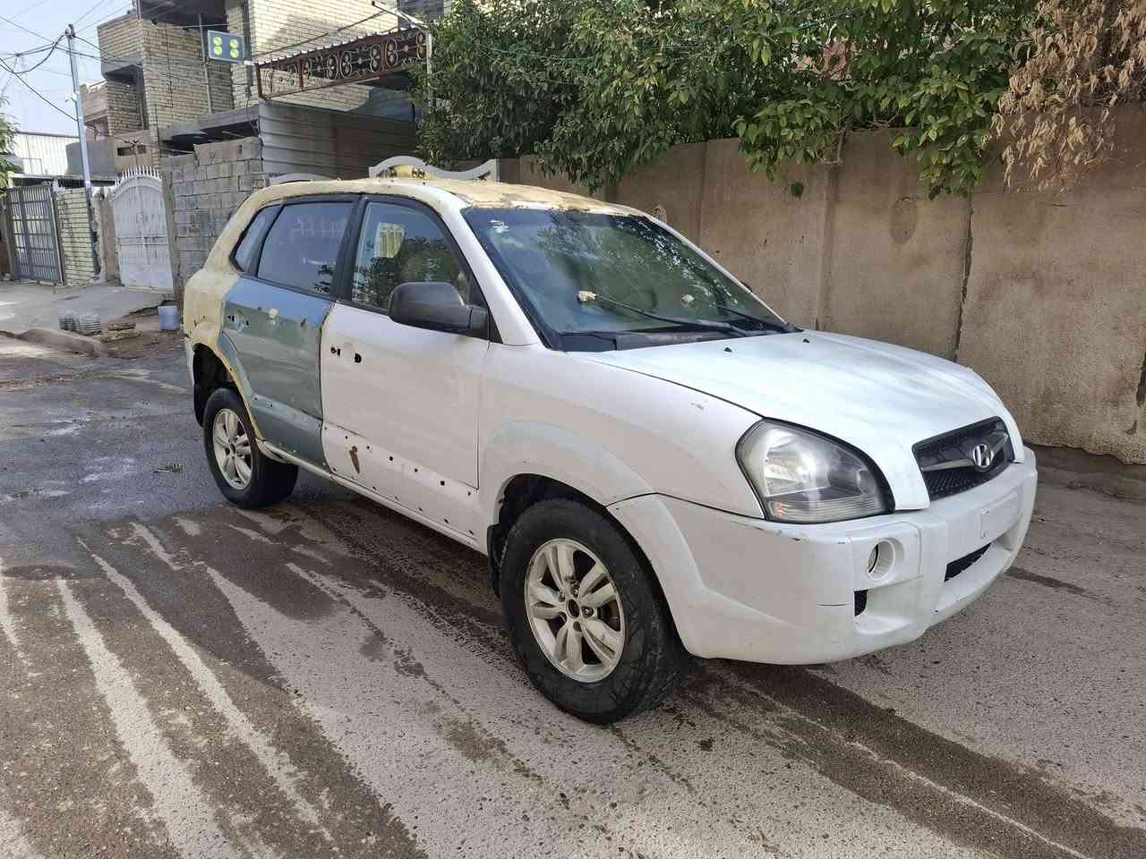 السلام عليكم توسان ٢٠٠٩ خليجي رقم قادسية مشروع وطني شرط التحويل بيها حادث مكفوله من الكلبه  ابيع ع هذا الوضع كير مكينه كهربائيات كله شغال شراي اتصل وتدلل ***********
