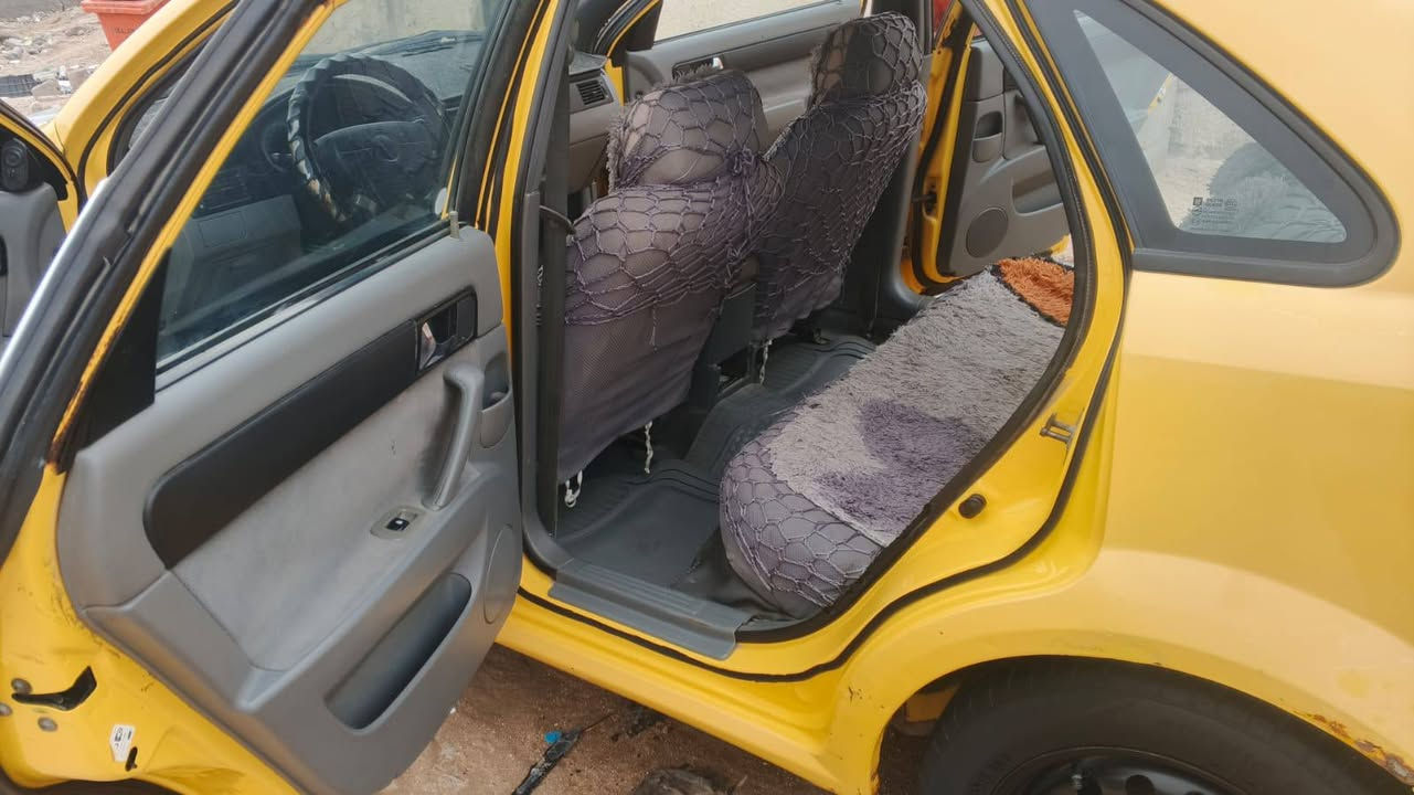 السلام عليكم اوبترا موديل 2011 الفحص موجود يمك ومكينه والكير مكفولة صار اسبوع من شديدهن السعر 58 المكان البصره رقم الهاتف ***********
