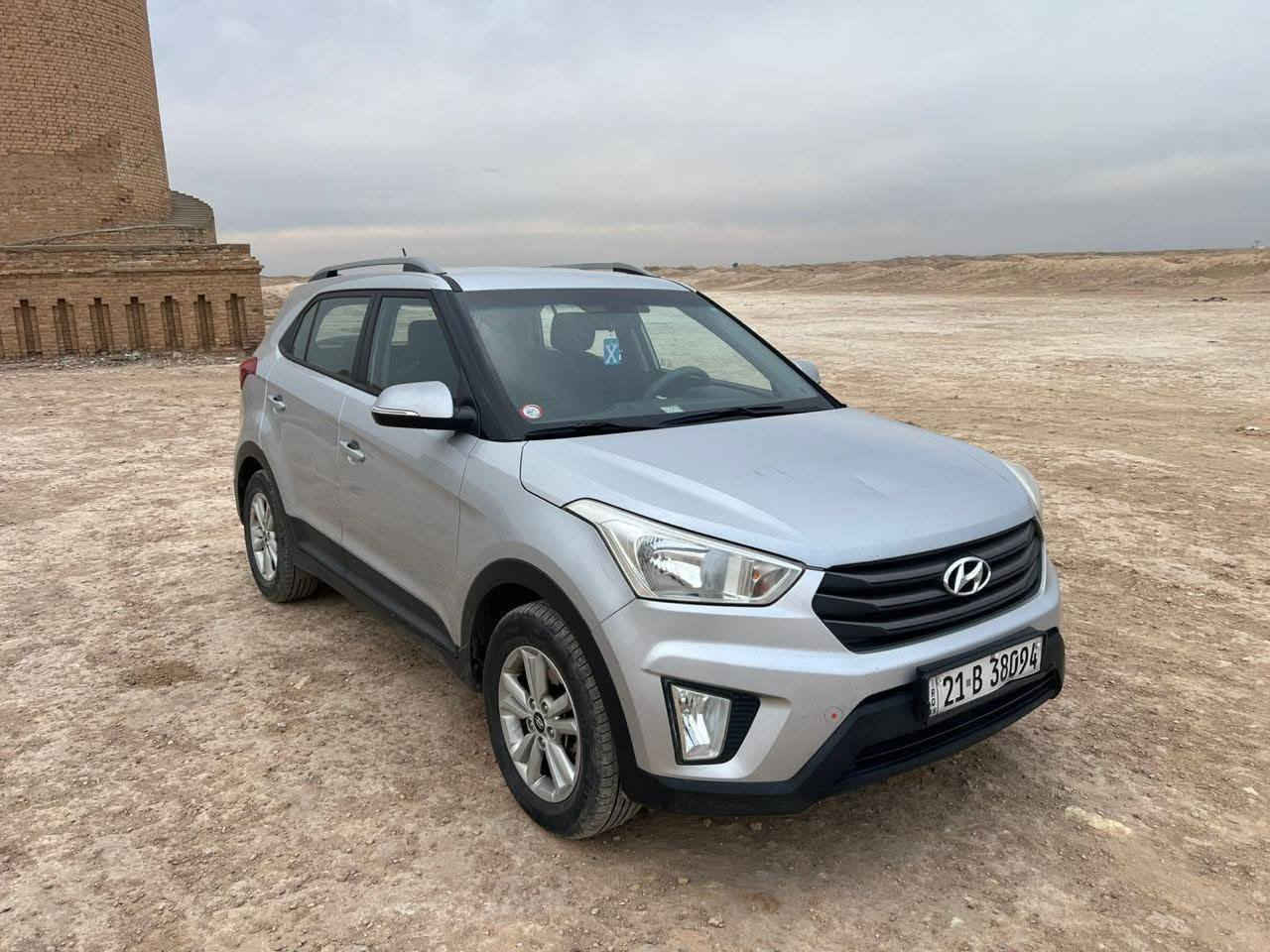 للبيع سيارة هونداي كريتا موديل 2018  رقم سليمانية 
سنوية  بأسمي ، مكينه 1600
هزة و سنوية جديدة كامرا شاشة 
بيها بارد بسيط بالباب الي بصف السايق  و رصعة بالبنيد 
السعر 124 

***********

مكان السيارة بغداد بسماية
متواجد من الخميس الى الاحد
