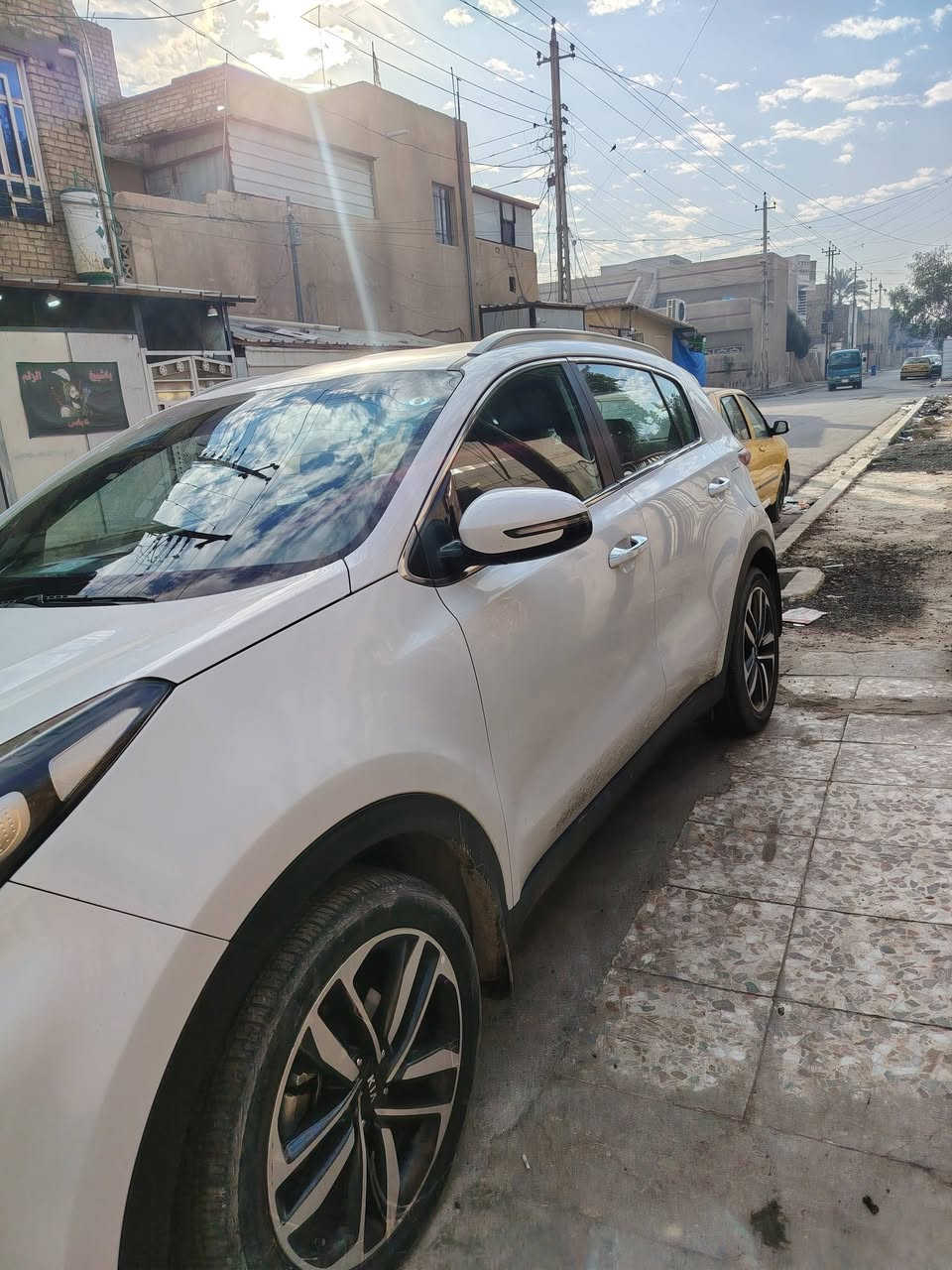 السلام عليكم
كيا سبورتج خليجي موديل ٢٠٢٠
السيارة مكفولة كفالة عامة عدة تكحيلات بلقلم بسيطة وبيها حالوب قليل
نضافتها ١٠٠٪ عليها صدر كامل جديد ومابيها اي نقص عدة المري الشفط متوقف
السيارة سويج بدون فتحة
ماشية ١٥٩ كيلو متر
مكفولة من مكينة وصدر وكير وكهربائيات ومن كل النواحي اكفلها

السعر ١٩٤
العنوان بغداد الشعب شارع الصحة
شراي اتصل ***********
