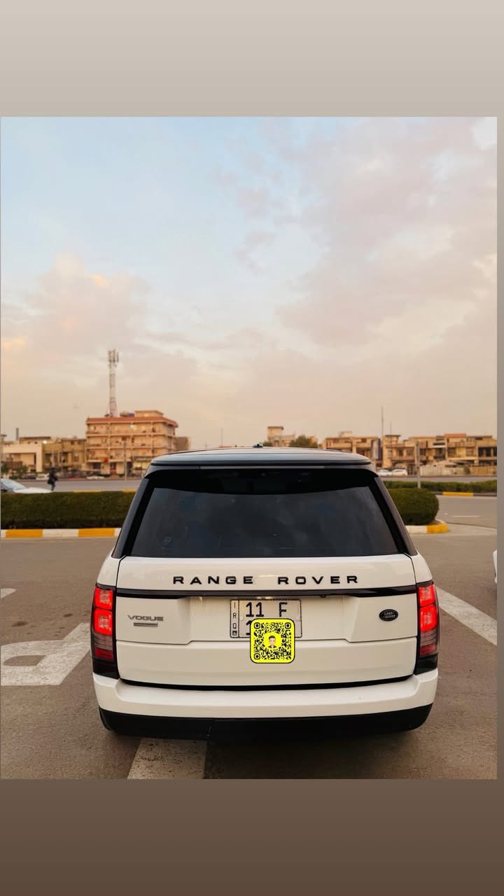 � رانج روفر فووك – بلاك إديشن | رقم بغداد

موديل 2013 | فول مواصفات | فحص شرط السونار

🌟 ملاحظة: التچوة الخلفية كهرباء

⚪ اللون: أبيض Black Edition

🧡 الداخلية: لون قرميدي مميز

🏢 وكالة سردار – كفالة عامة

🌍 ضمان دولي

⸻
🔥 المواصفات:
▪️ عداد المسافة: 68,000 كم فقط
▪️ المحرك: 8 سلندر – سوبر تشارج
▪️ قمارة شامواه
▪️ دوسات شفط
▪️ أبواب شفط
▪️ كاميرات
▪️ رادار
▪️ مساج

▪️ فول مواصفات بدون نقص

▪️ ما يحتاج نكتب أكثر… السيارة تحجي عن نفسها 😍

▪️السيارة سيرفز جديد

▪️السعر /تواصل خاص

📍 مكان السيارة: بغداد السيديه
🔄 التحويل مباشر
📞 للاستفسار والاتصال أو واتساب: )(***********)
(مدير كروب)(كروب)(ايمن الشهم)
