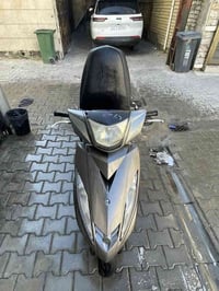 للبيع GTR دراجه مكينه مكفوله برغي مفتوح بيها دراجه نوزل كفرات كلها مخت...