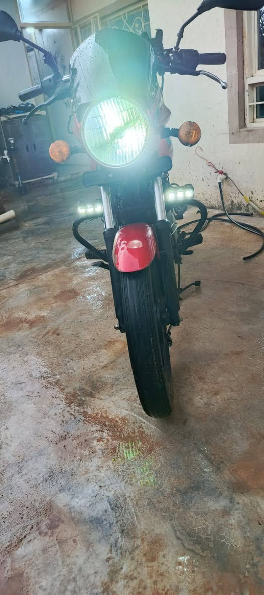 بوكسر كلاسك 2021
مرقم انكليزي ديالى تحويل ثاني يوم

كهربائيات فول

باتري جديد

تاير جديد

بريكات جديدة + منظومة لايتات

تجفيت جديد كامل حتى الگير بدلتة

تغشل وتطلع للبصرة 

مكان الدراجة ديالى

سعر مليون و750

***********
