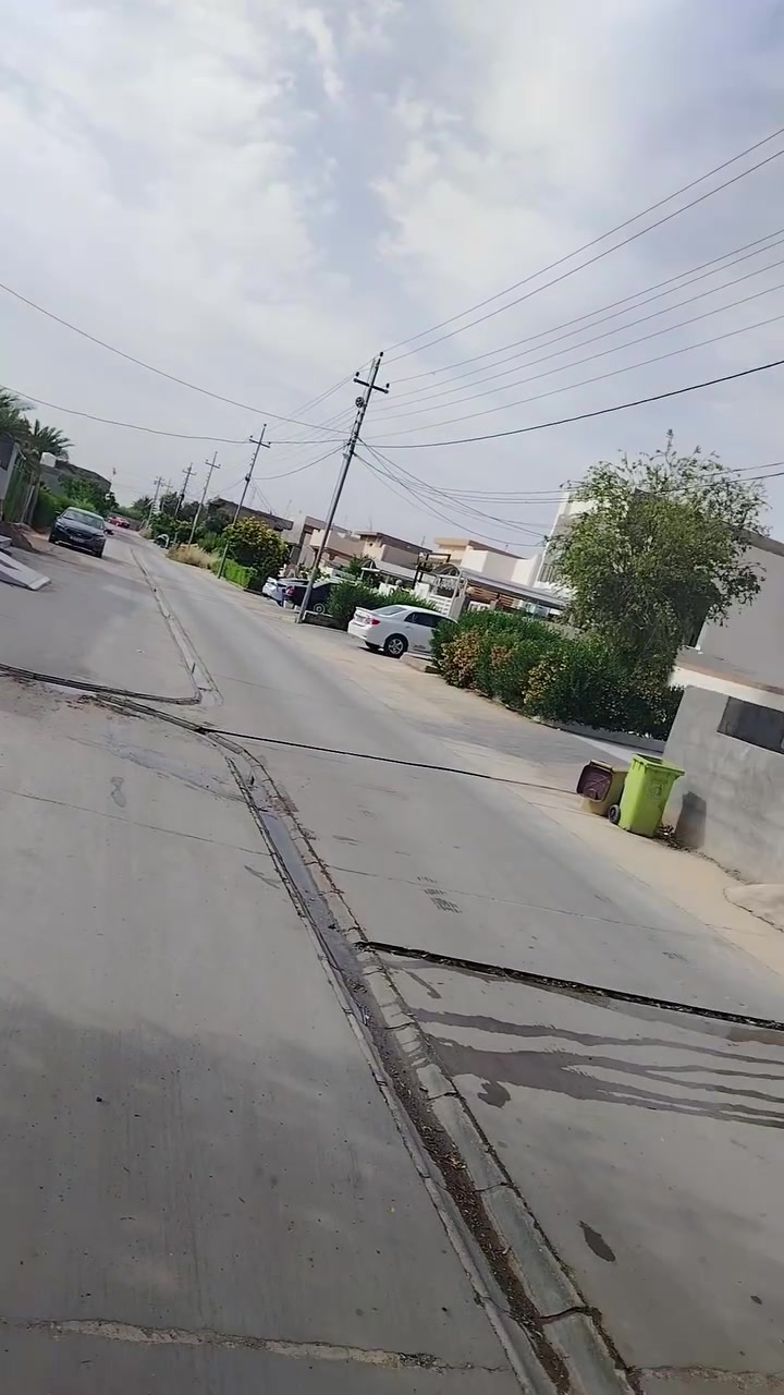 سلام عليكم
بيت للبيع اركوازي كيعان وريا بصف ركن

مساحه البيت 120

غرفه / هول/ مطبخ / استقبال / صحيات كرج داخلي 

أضافه مع حديقه مقابيل بيت مساحته 120 ماي بصفه

خدمات فول مجاري صب  طابو زراعي السعر  28 

للاستفسار اتصال ***********
