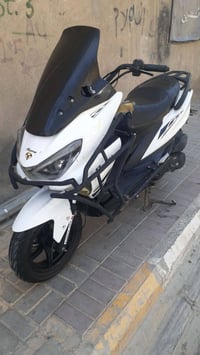 سترونك • موديل ٢٠٣٢