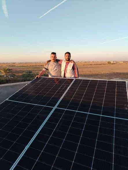 #تقسيط_مريح 
#ضمان #البطاريات #خمس  #سنوات 
 تم بفضل الله تجهيز و  تنصيب منظومة طاقة شمسية لمنزل #الاخ محمد علي العلوش 
   #محافظة_ #كركوك 
   #قضاء #الحويجة #قرية #الدودح 
  
تجهز المنظومة المنزل ب 7 أمبير نهاراً
بالاضافة إلى 3 أمبير ليلاً  . 
مكونات المنظومة: 
♻️ الواح نوع (Trina solar 700watt ). 18 باسبار ذات وجهين وذات كفائة عالية عدد 3 بضمان 15 سنة. 
♻️جهاز انفيرتر نوع  فولترونك حجم 4.2Kw بضمان سنتان . 
♻️بطاريات نوع. OKAYA الوزن 74 كغم، الغنية عن التعريف عدد 2 بضمان 2 سنة

#شركة #المهندس #للطاقة #الشمسية 
#العنوان #محافظة #كركوك #قضاء #الحويجة #شارع #المشاتل #قرب #جامع #كامل #الحاج #صكر #مجاور    #شركة #الدليان #للحج #والعمرة 
#للحجز #والاستفسار #الاتصال #على #الأرقام التالية :
  مدير #شركة #المهندس #للطاقة #الشمسية 
  استاذ ربيع الجبوري 
   ***********
   ***********
 مدير المبيعات انور الفرحان 
    ***********
   مهندس الصيانة
  استاذ عزيز الفرحان 
   ***********
انور البرهان  #مدير اعلام شركة المهندس للطاقة الشمسية
