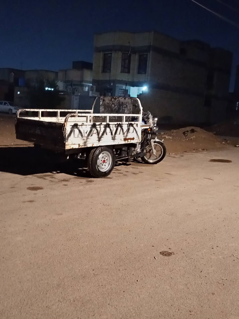 السلام عليكم ستوته للبيع صار له ٤٥ يوم من طالعه وكيله نبيل جرد أوراق أصولي هيه وهاي بدين البدي الجديد زلغ مابيه سبب البيع دراسه عندي رايده ب ٢٨٥٠
وشراي يشلع عيوني رقمي ***********
