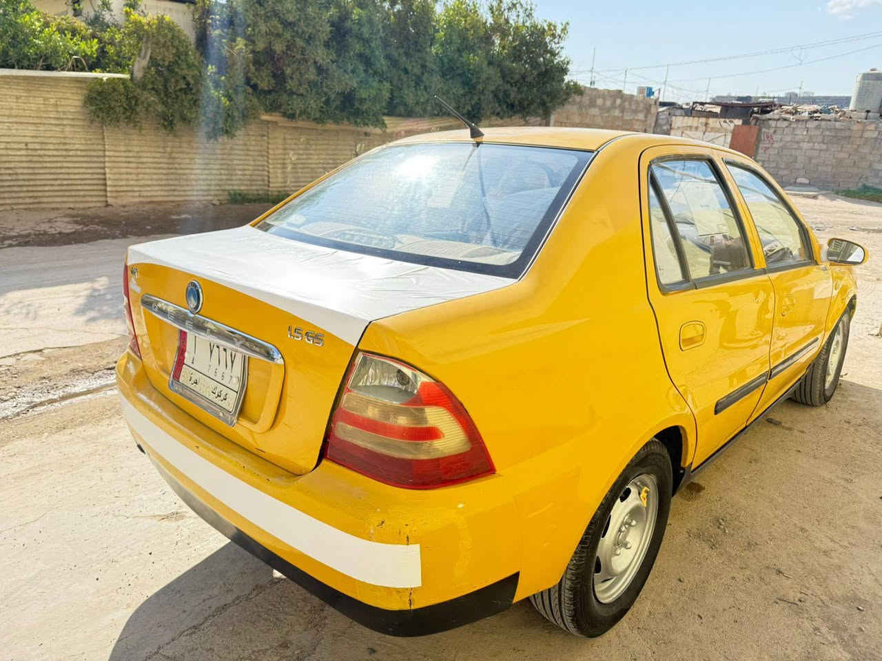 السلام عليكم 
سي كي 
موديل 2009
كير محرك شرط 
صدر امامي خلفي جديد 
تايرات جدد شادهن 
بدون ضربه 
سياره مال رزق دواخل نضيف 
سنويه عضم عاج موازي شرط تحويل 
بطاقه بنزين بيها 
نقابه مصفر شهري وسنوي 
السعر 38بيها مجال 
اتصال ‏‪***********‬‏
