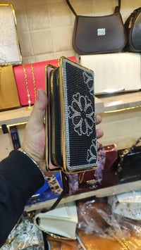 اكسسوارات شخصية • توصيل