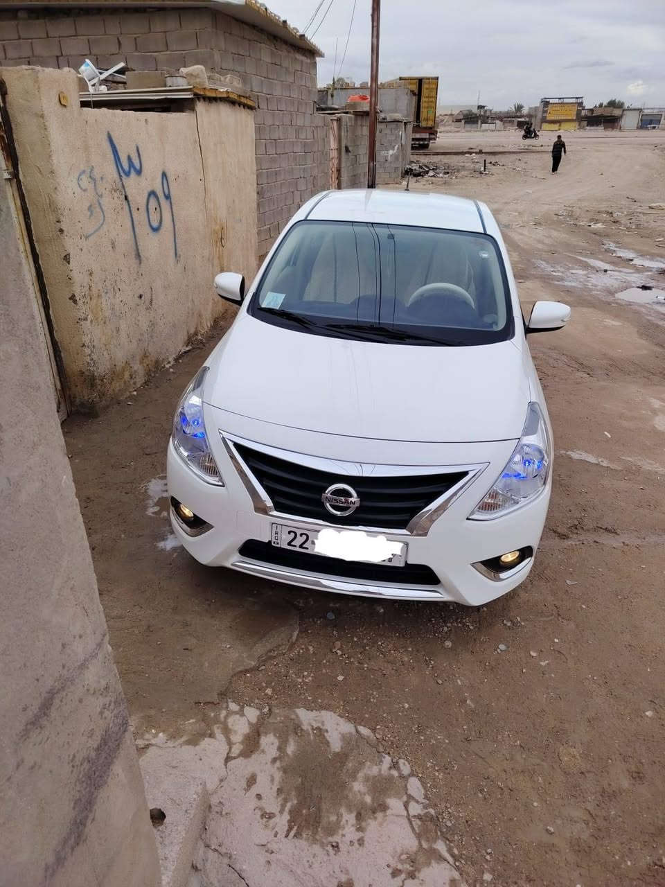 السلام عليكم سيارة نيسان صني مصري ٢٠٢٥ السياره كفاله عامه تبريد خلفي بيها طخه بسيطة بل باب الخلفي ماشيه ٦٠٠٠ العنوان البصرة الزبير السعر ١١٨ وبيها مجال كلش قليل
***********
