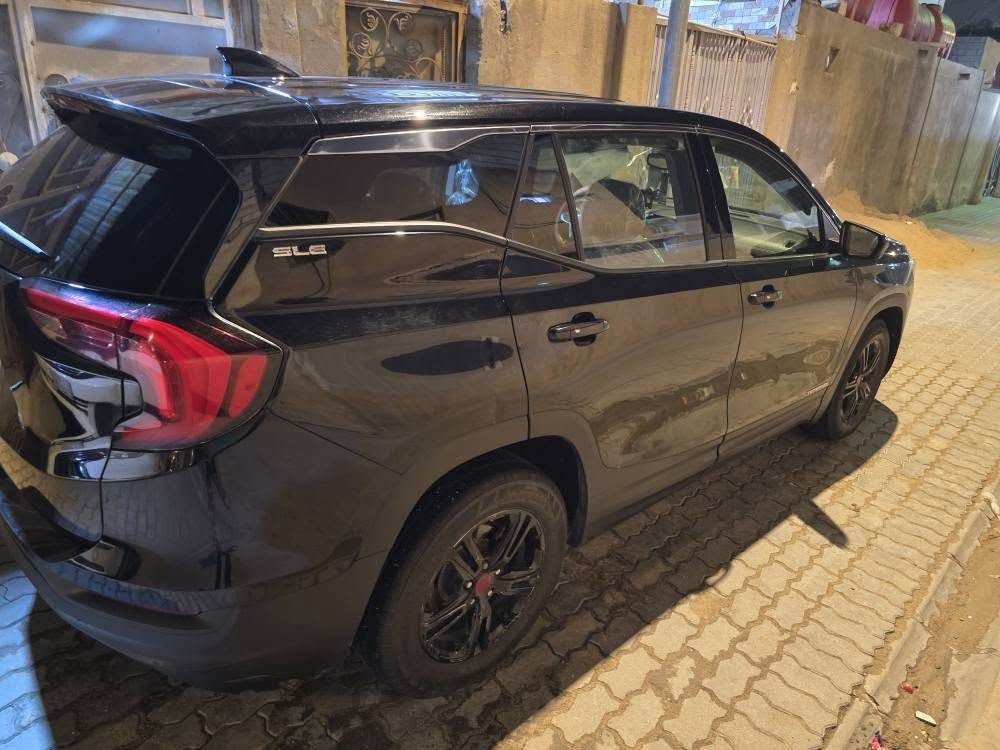 سلام عليكم جمسي تيران 2020 كفاله عامة من الضربه والتبديل والصبغ ماعدا ملاحظات بسيطه تكحيلات السيارة كير محرك خير من الله توه مسوي الها ادامة كامله السيارة مواصفات SLE بصمة تشغيل عن بعد اربع بصمات أبواب  تحكمات استيرن شاشه كار بلاي كاميرا رادار امامي مانع تصادم السيارة هواي بيها مواصفات السيارة مال جناي وللبيت ونظيفه حدادية وزوج تايرات جدد السيارة سعرها 160 وبيها مجال قليل السيارة ماناقصها شي شغل وسافر محركها 1500 تيربو عندي سونار حديث للسيارة رقم بصرة شرط التحويل  عنوان البصرة الزبير حي العسكري  *********** الزبير, البصرة
