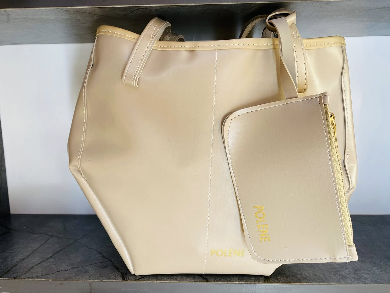 حقيبة بولين 
السعر 10 فقط🌝
تصميم أنيق، جلد عالي الجودة، عملية وتكمل إطلالتك اليومية بكل ذوق 🔥

العنوان/كوت/داموك:شارع عمارة كاظم عبيد
يتوفر توصيل داخل الكوت ولجميع المحافظات
واتساب/***********
تلكرام/thsd83
#بولين
#جنطة
#واسط
