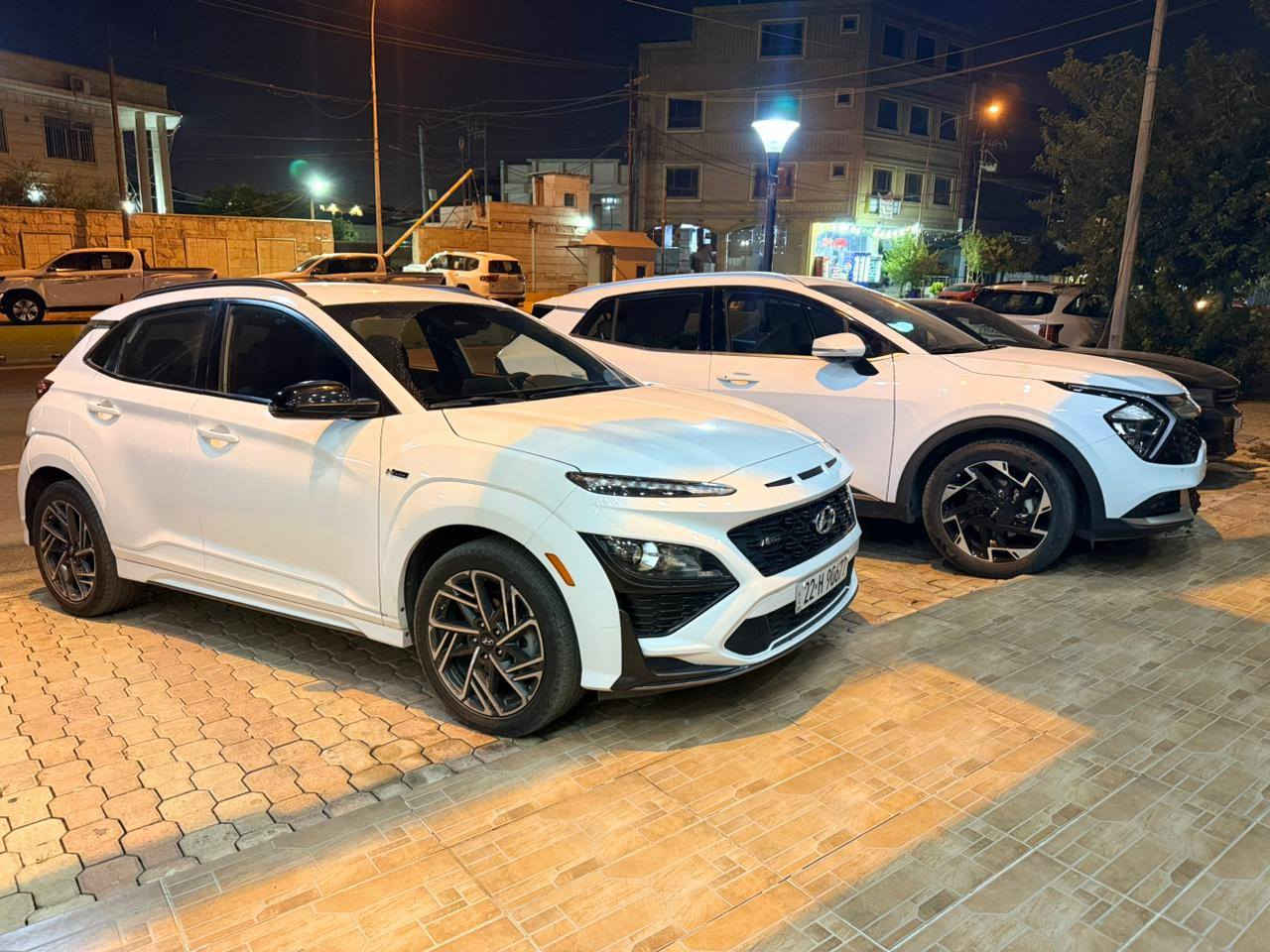 للبيع كونا موديل 2022 فول مواصفات لون ابيض
رقم جديد دولي 

1.بصمه تشغيل.

2.تشغيل عن بعد.

3.لايت لد وبوجكتر 

4. محرك توربو 1600 دبل كلج تيربو.

5.شاحن  لاسلكي وايرليس.

 7. شاشه تاب ودشبول ديجتيل.

8. كرسي كهرباء.

9.لادارات اماميه جانبيه خلفيه توقف ذاتي .

10.كامرة دوارة شاشه.

11.دبل صلنصة 

12.توقف ذاتي امامي خلفي

13-فتحت سقف

حادثه فقط قبق جنطة موضح بلصور

السعر1٥٩وبيه مجال شي قليل

لاستفسار اتصل ,***********
