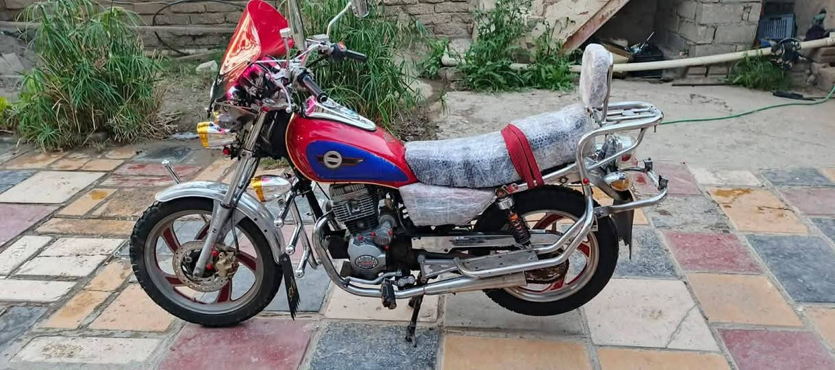 //رجاءآ اقرأ المنشور التفاصيل كامله مستعجل ع البيع//
للبيع جونده دبل بلك فحل مو نثيه
 موديل 18 اوراق اصولي وتترقم 
جاهزه م̷ـــِْن كلشي مابيها نقص تشتغل سلف وهندر كهربائيات شغاله مكينه مكفوله وناعمه وحلوه 
دراجه احلى م̷ـــِْن الصوره مكاني حله مركز گريطعه
الشراي يجي خاص او يتصل ع الرقم 
وبيه واتساب (***********)
