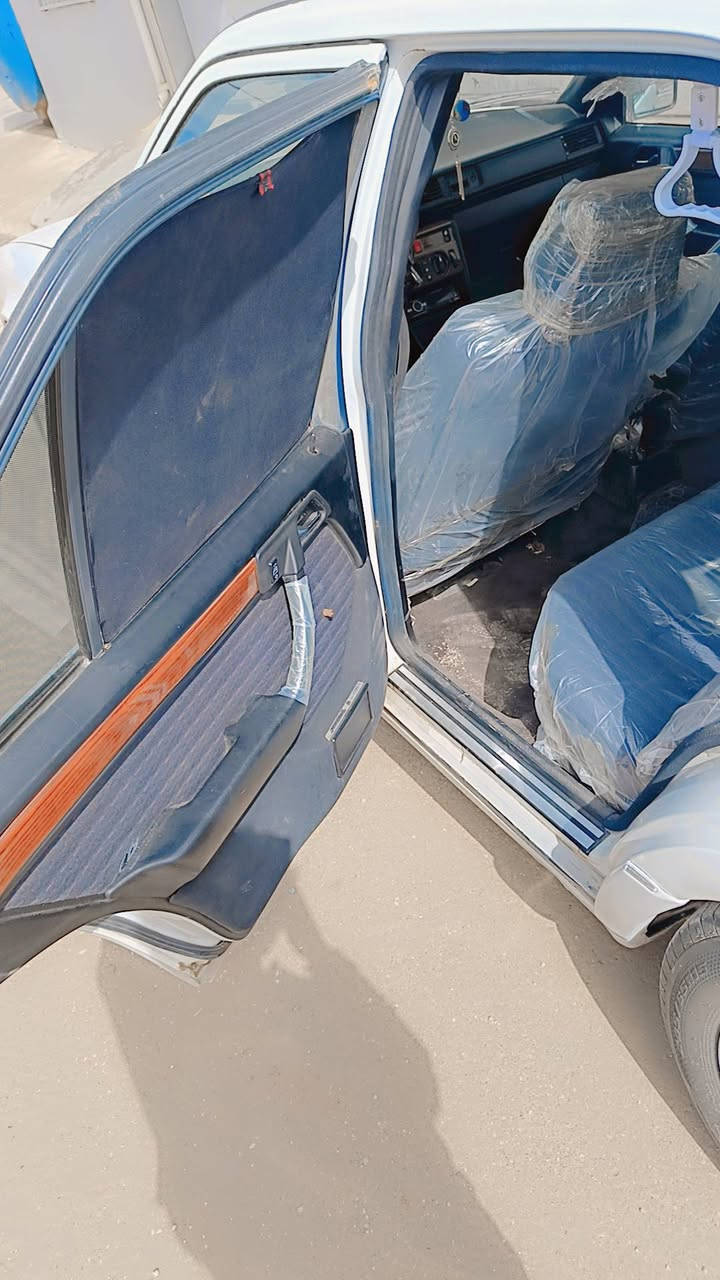 مارسيدس دب حجم 3000موديل 88 محدث 92 كير ومحرك بطه 3000 تبريد ثلج غرفتها جديد  صبغ للجماليه بدون ضرر بدون خياس قواعد دبلات سليمه سياره جاهزه رقم اربيل دولي سنويه هزه ليغايه2029 بطاقه بنزين هم بيهه بسمي شرط تحويل سعر65بي مجال مكاني كركوك رقم ***********
