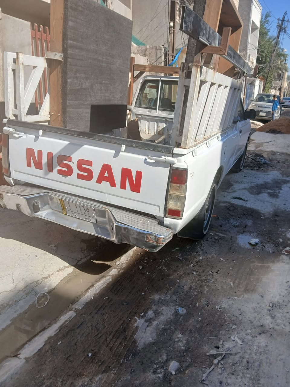 السلام عليكم بيكم تك قماره موديل 2002 السياره خير من الله بيهه ضرب جملغ على البارد سياره مشروع وطني رقم نكليزي السعر 75 وبيه مجال لشراي الرقم ***********
