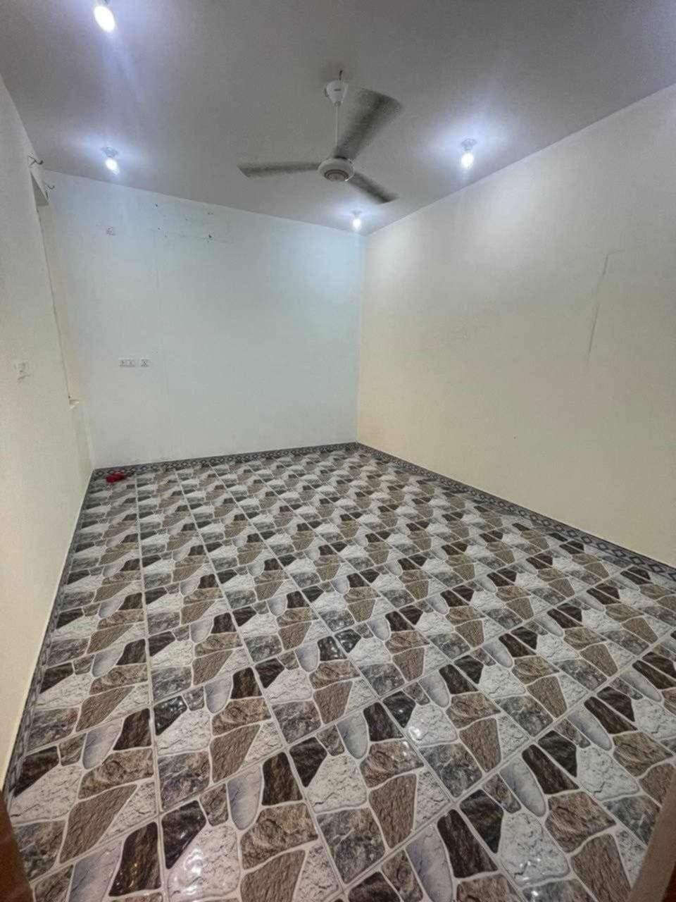 سلام عليكم 
بيت للبيع بالمجد المساحه ٣٠٠  عگاده  
ويرهم اقصاط 
السعر ٦٠اي استفسار ع الرقم  ***********
