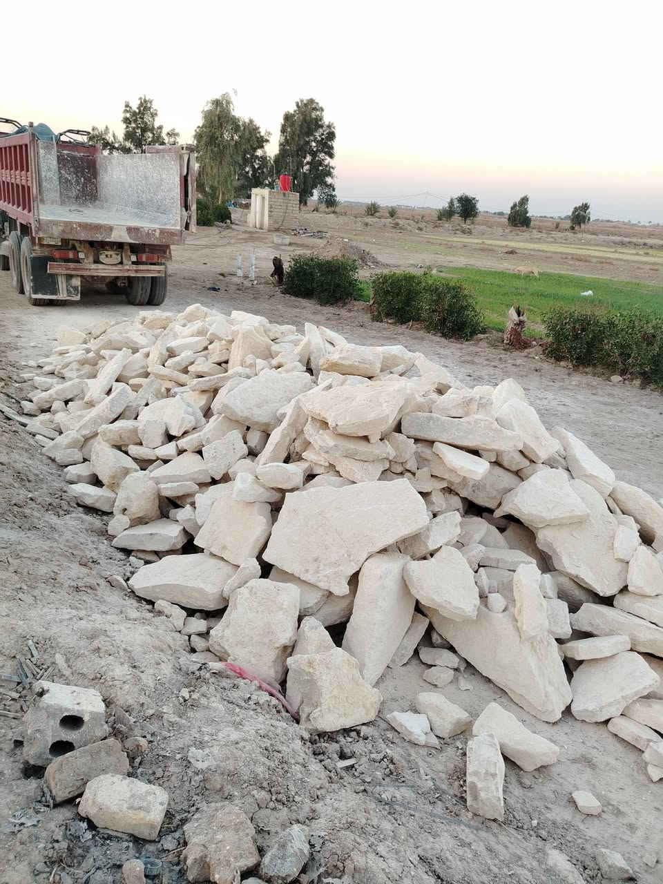 نقل حجر كافت المحافضات تطبيك اساس بناء ردم للستفسار اتصل ***********
