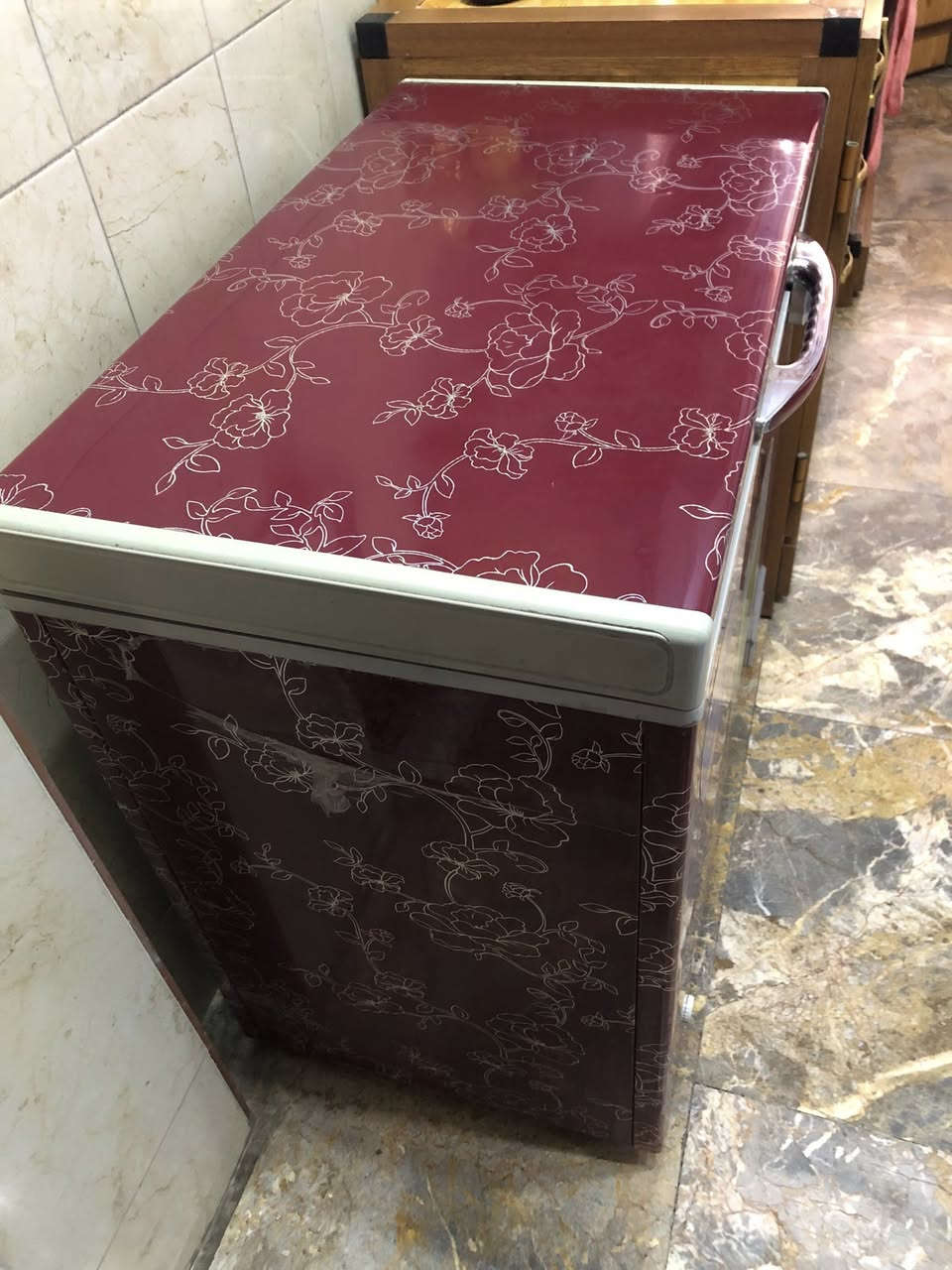 مجمدة Lg للبيع
جداً نظيفة غير داخلة تصليح
العنوان بغداد الغزالية 
السعر 250 الف


**إذا كنت صاحب هذا الإعلان وتريد حذفه لأي سبب، رجاءا أرسل رسالة إلى الدعم الفني**