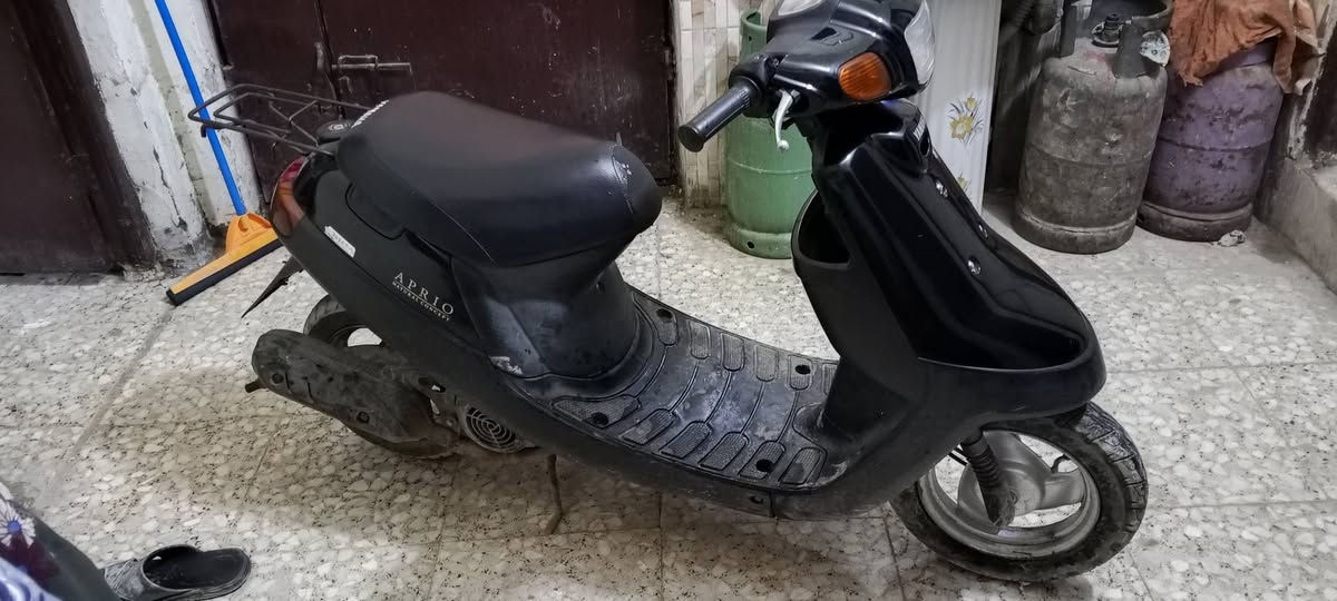 سلام عليكم ورحمه الله وبركاته دارجة بط موديل ٩٩ للبيع نظيف جدا جدا مامتوحة شرط مال  حاويه مكان كربلاء المقدسة قرب مستشفى العباس الاهلي اتصال على هذا رقم ***********   ***********
