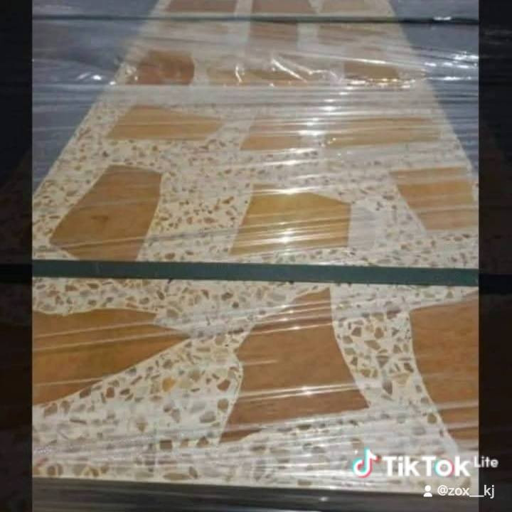 سلام عليكم. يوجد لدينا مصاطب......وسنادين......ويوجد لدينا #الاشتايكر   ..
يتوفر شتايكر سطح 80×80 
ويتوفر شتايكر 60×40
ويتوفر لدينا الملون السداسي 
ويتوفر لدينا #البلوك 
ويتوفر لدينا #رصيف                           عنوان بغداد الكماليه  رقم الحجز
ويتوفر لدينا #السواقي 
ويتوفر لدينا #المقرنص 
ويتوفر لدينا #المصاطب                                        ***********بيه واتساب
ويتوفر لدينا #السنادين
ويتوفر لدينا #لاين مال حدائق
ويتوفر لدينا #الكاشي ......الموزاييك .....والمرمر
للاستفسار او الحجر #واتساب ***********
